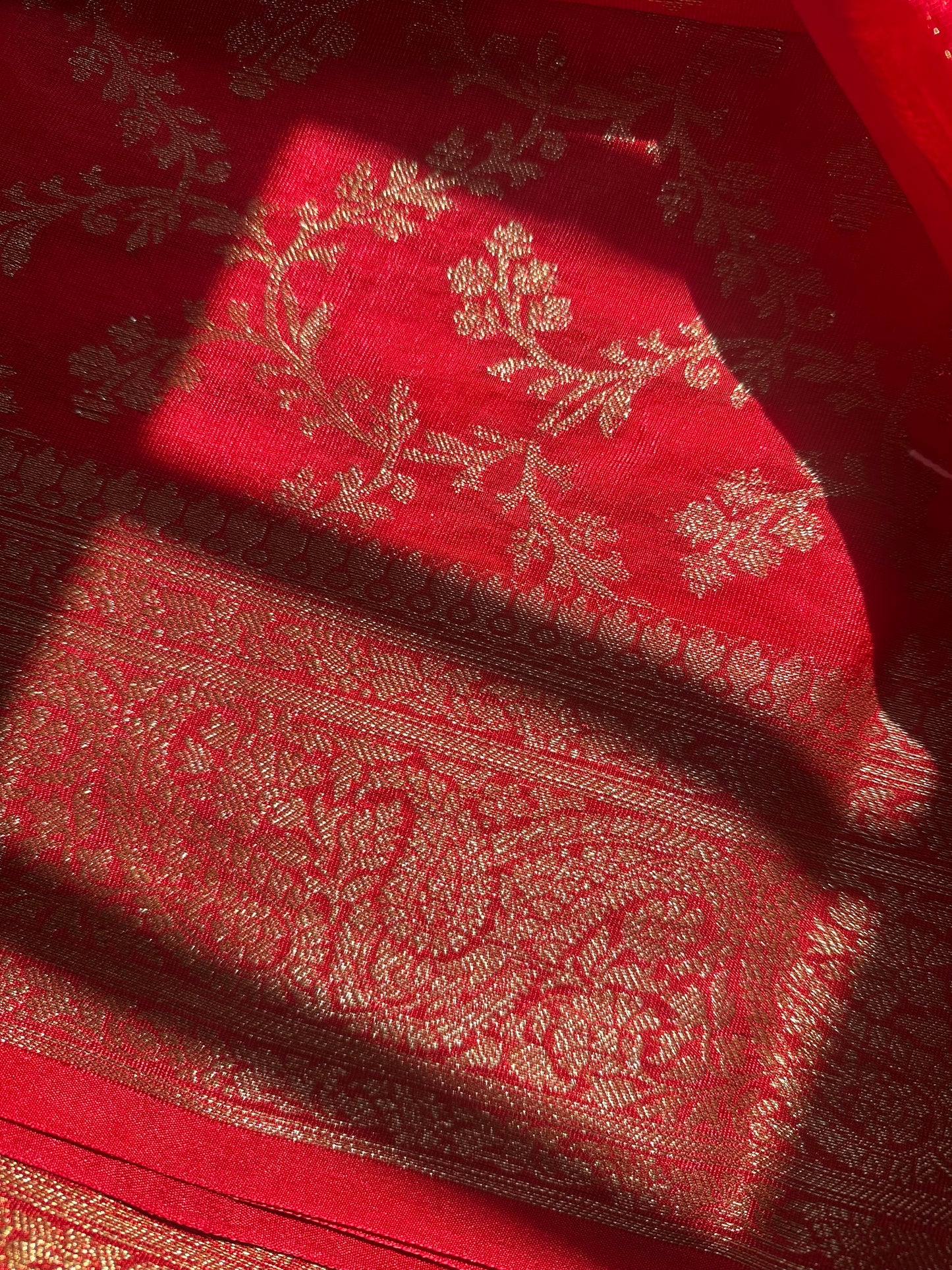 Red netra crepe saree