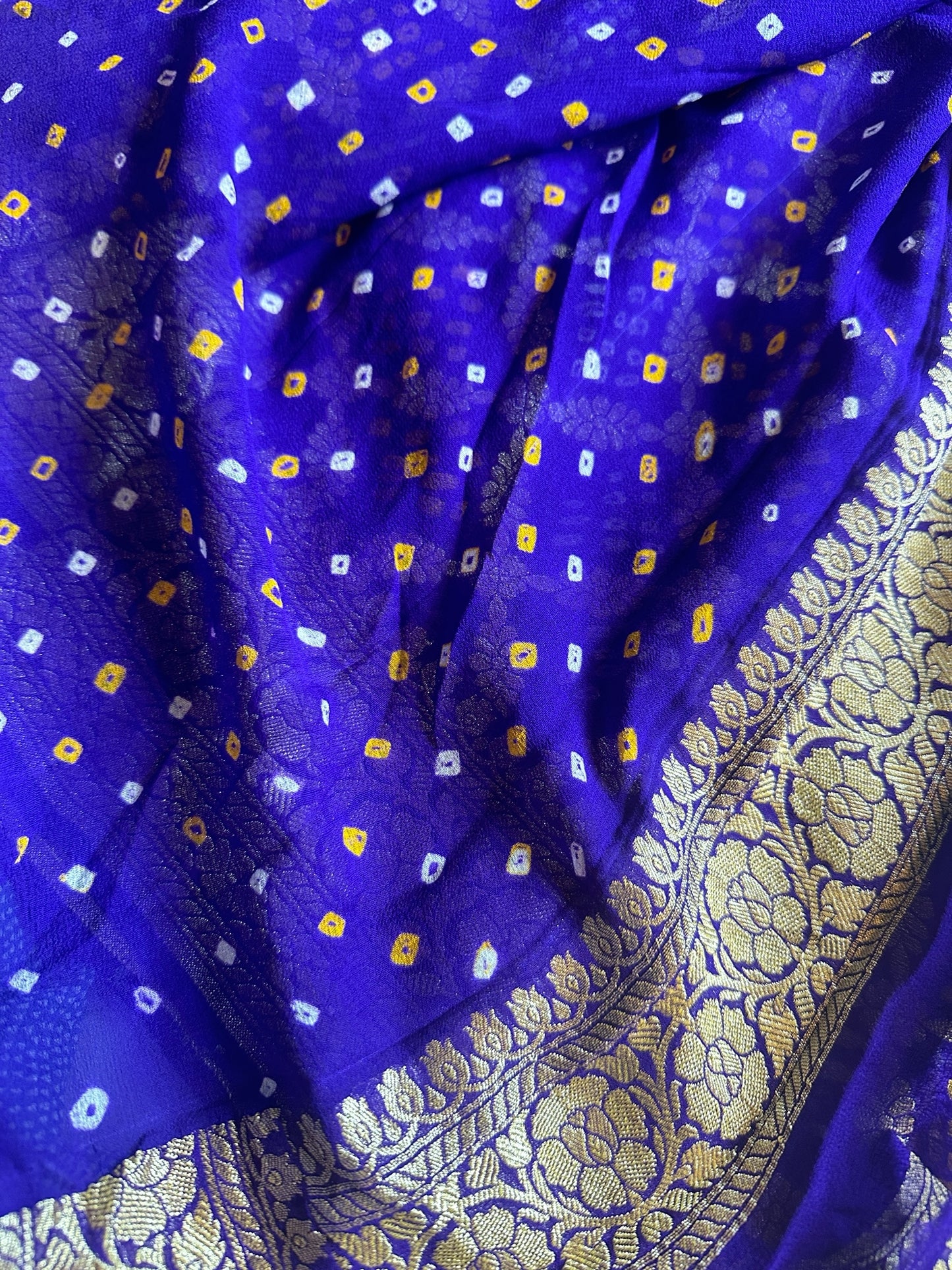 BLUE-VIOLET SHADED GEORGETTE WITH A BANDHINI PRINT saree