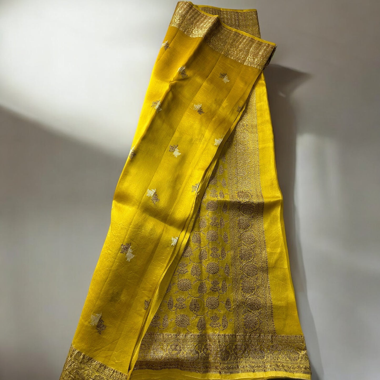 Mustard yellolw 0-100 organza handloom saree