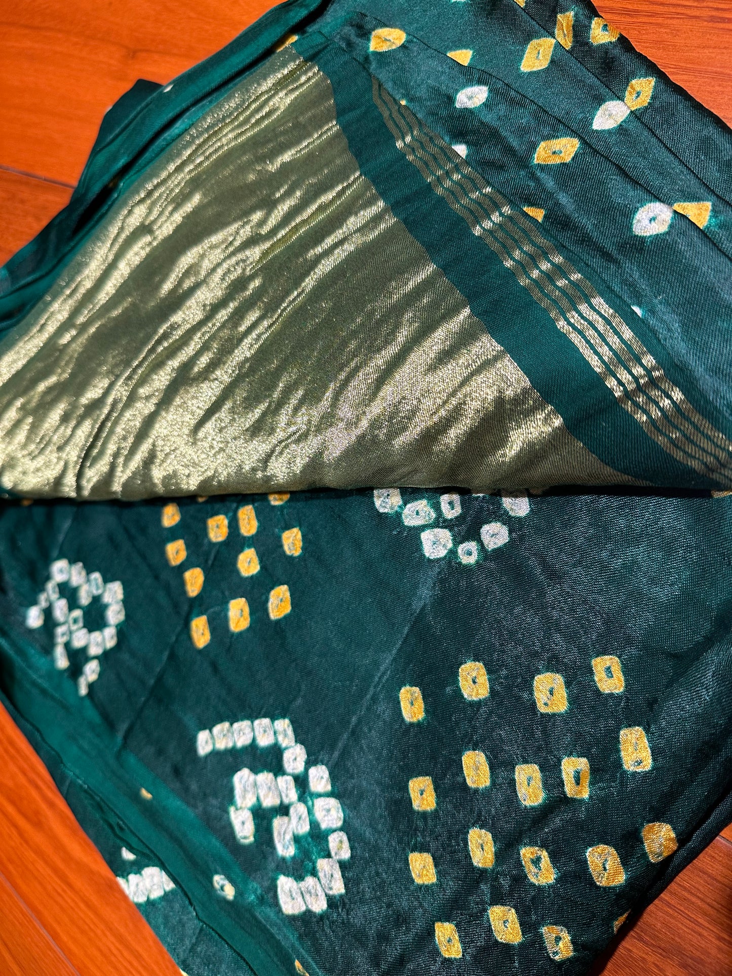 GREEN PURE GAJJI GHARCHOLA SAREE