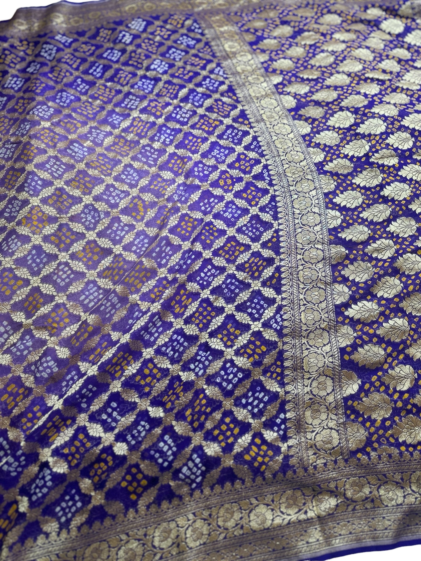 BLUE-VIOLET SHADED GEORGETTE WITH A BANDHINI PRINT saree