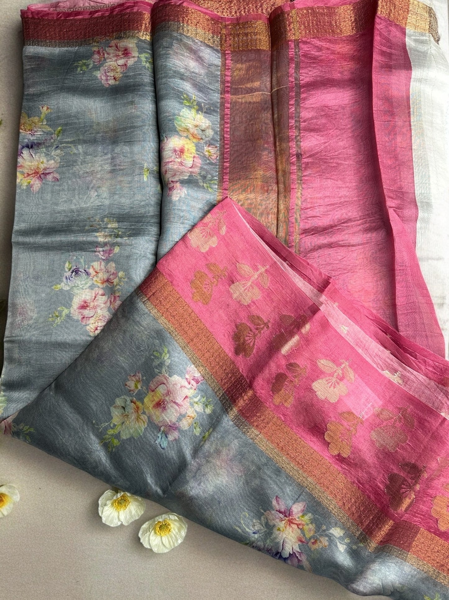 GREY-PINK DIGITAL PRINT PURE CHINIYA SILK SAREE