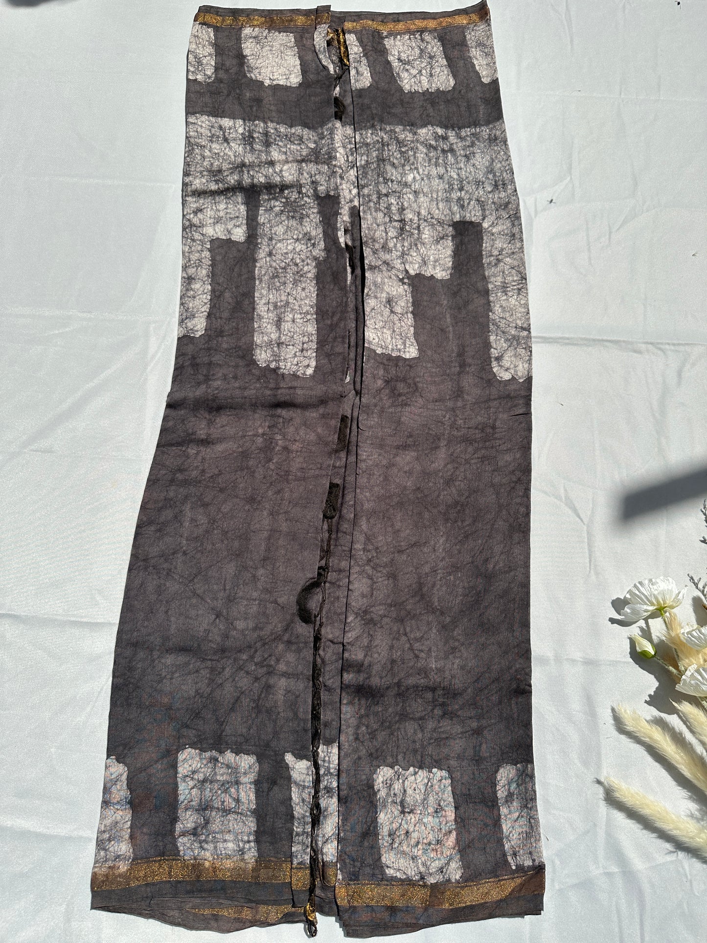 Grey Cotton batik print zari less saree