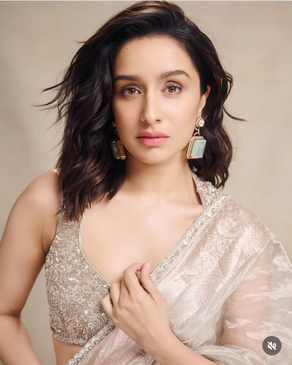 Shraddha kapoor tissue saree