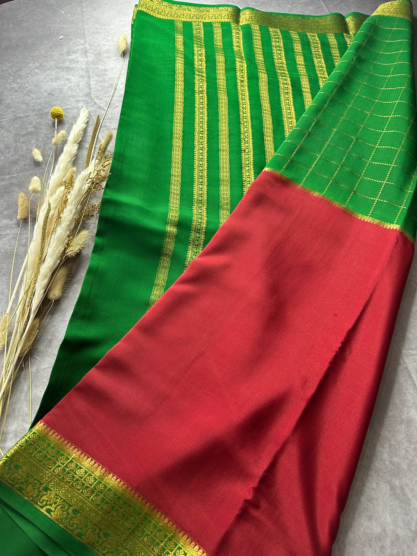 Red-green 1/2 X 1/2 CREPE SAREE