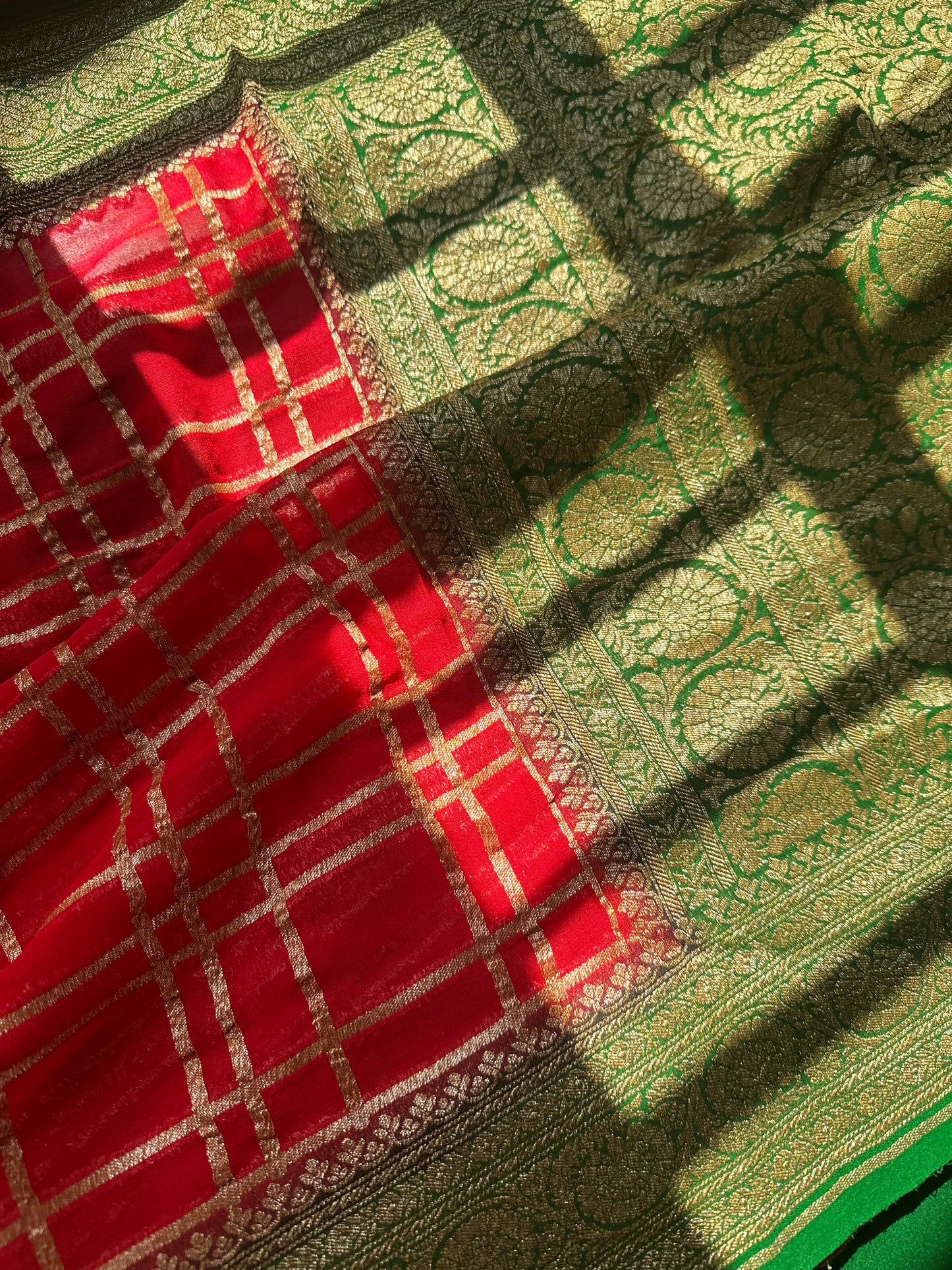 Red-green pure georgette saree
