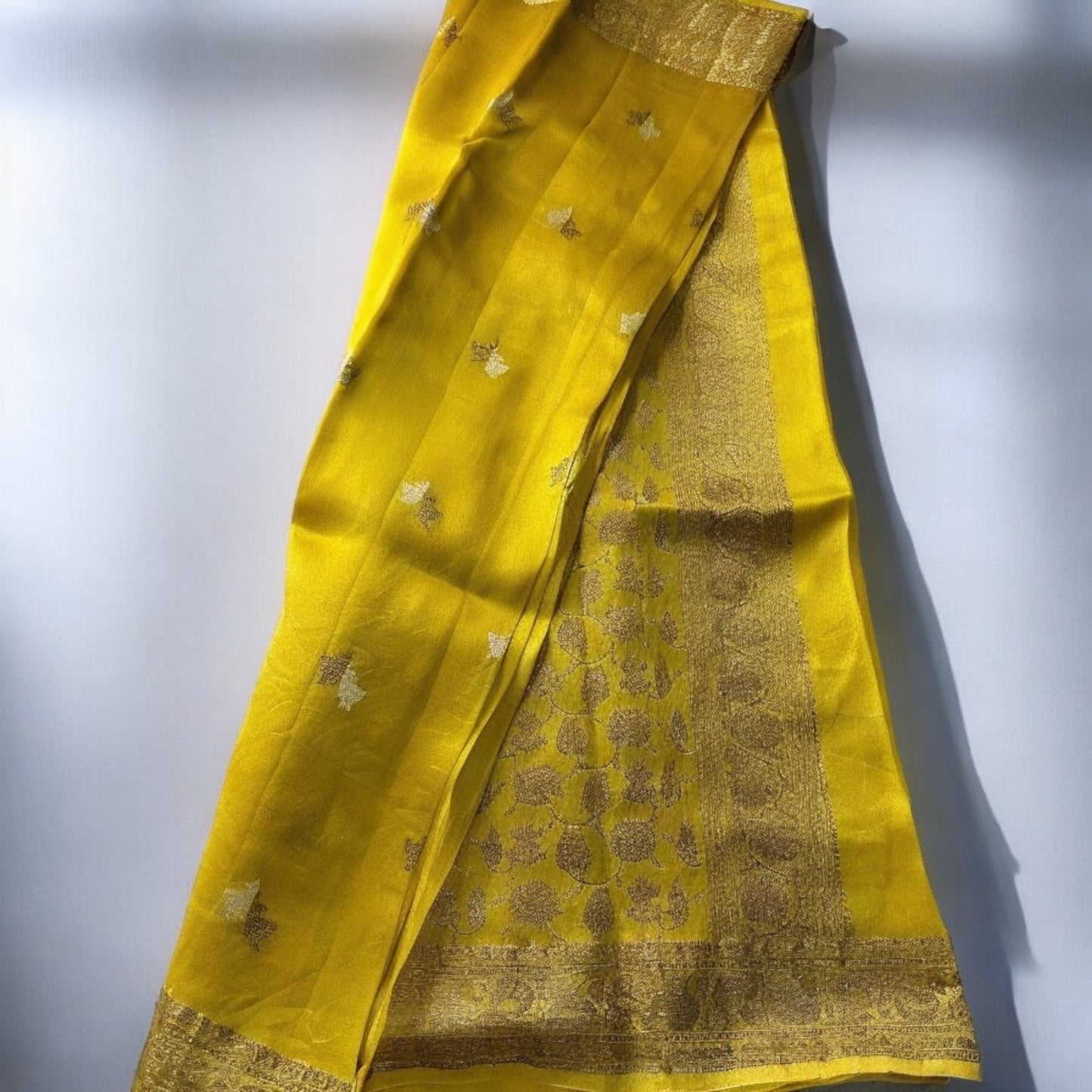 MUSTARD YELLOW 0-100 ORGANZA HANDLOOM