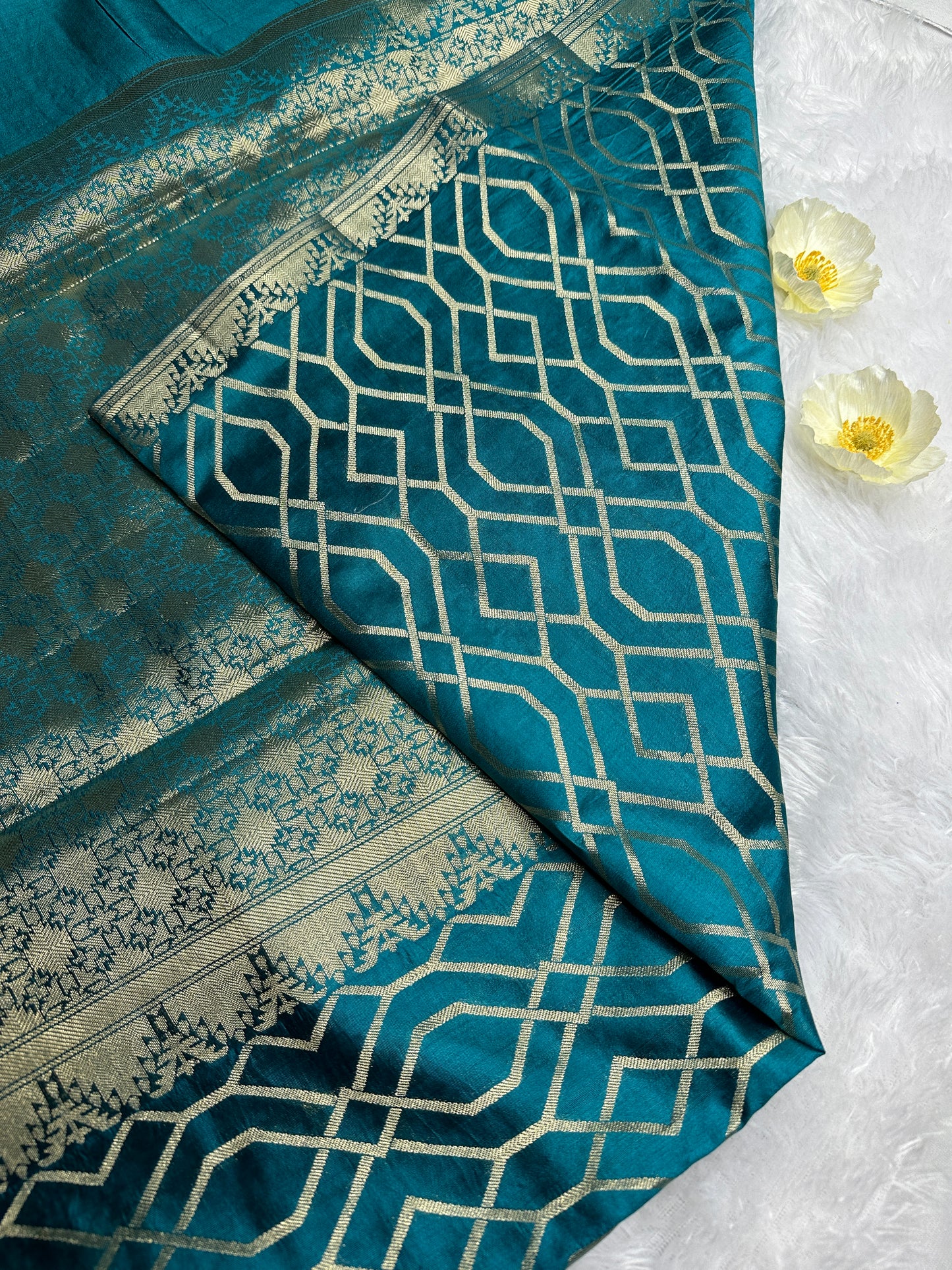 Rama green pure chiniya silk saree