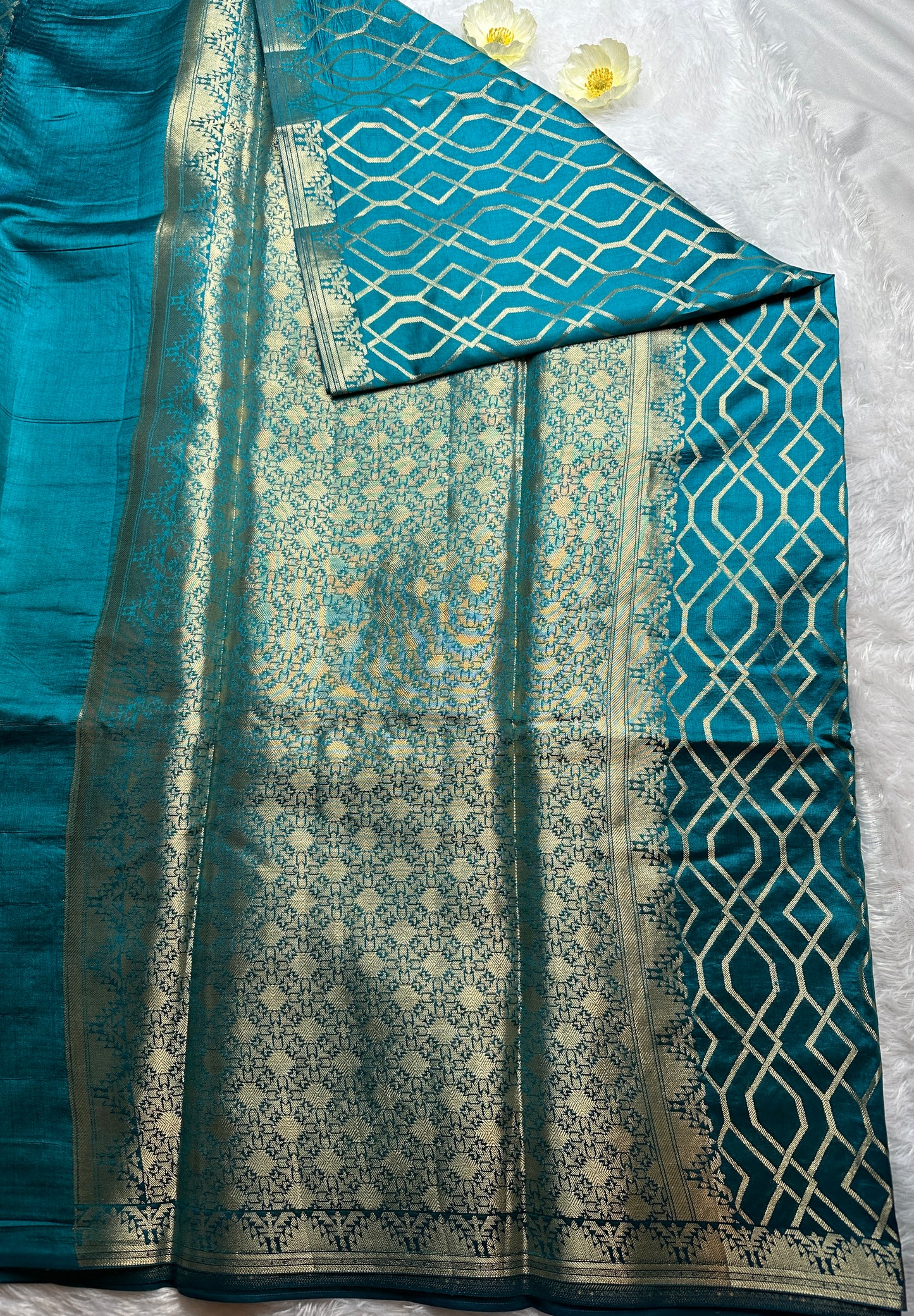 Rama green pure chiniya silk saree