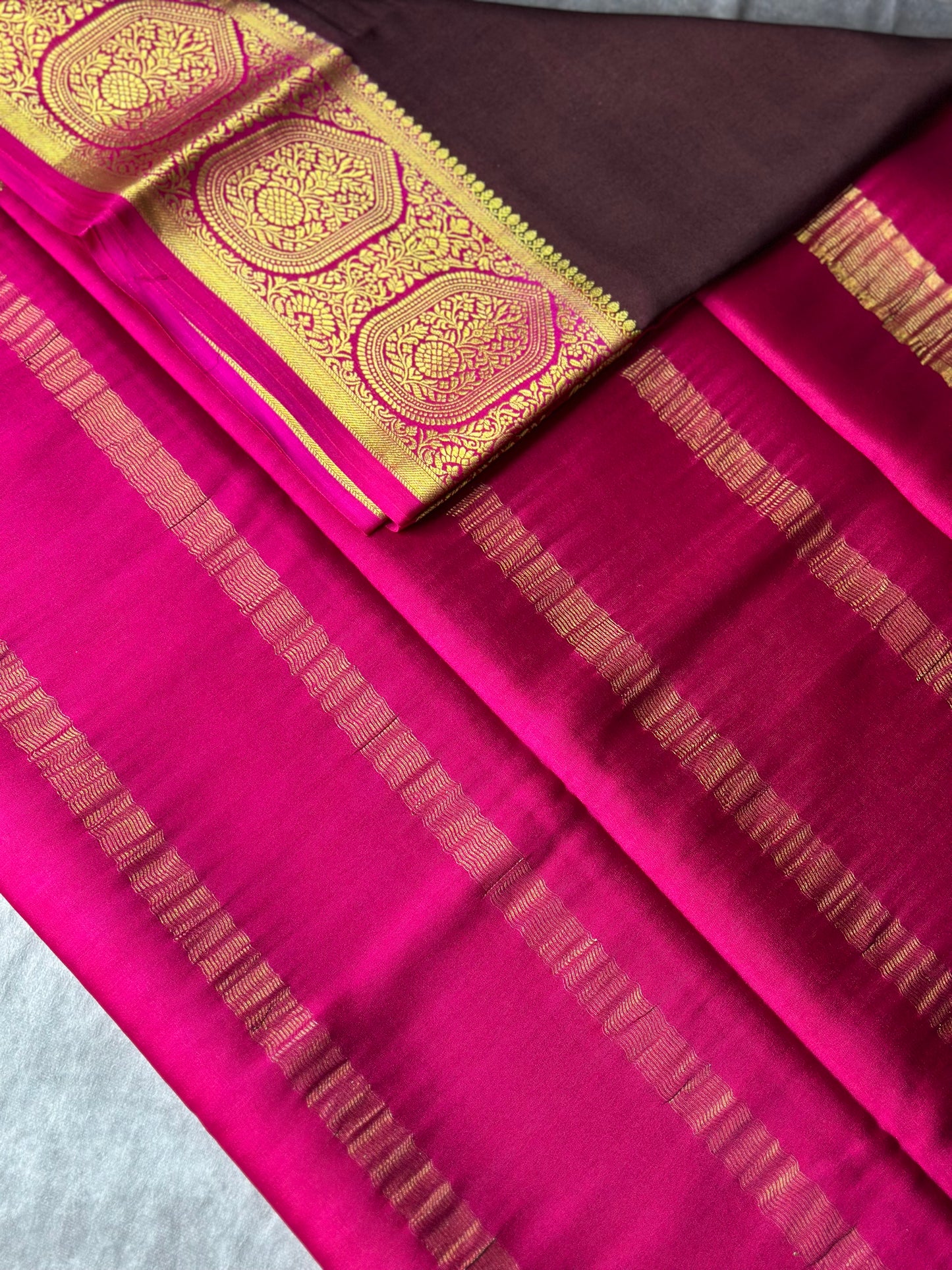 PLAIN BORDER PURE CREPE SAREE