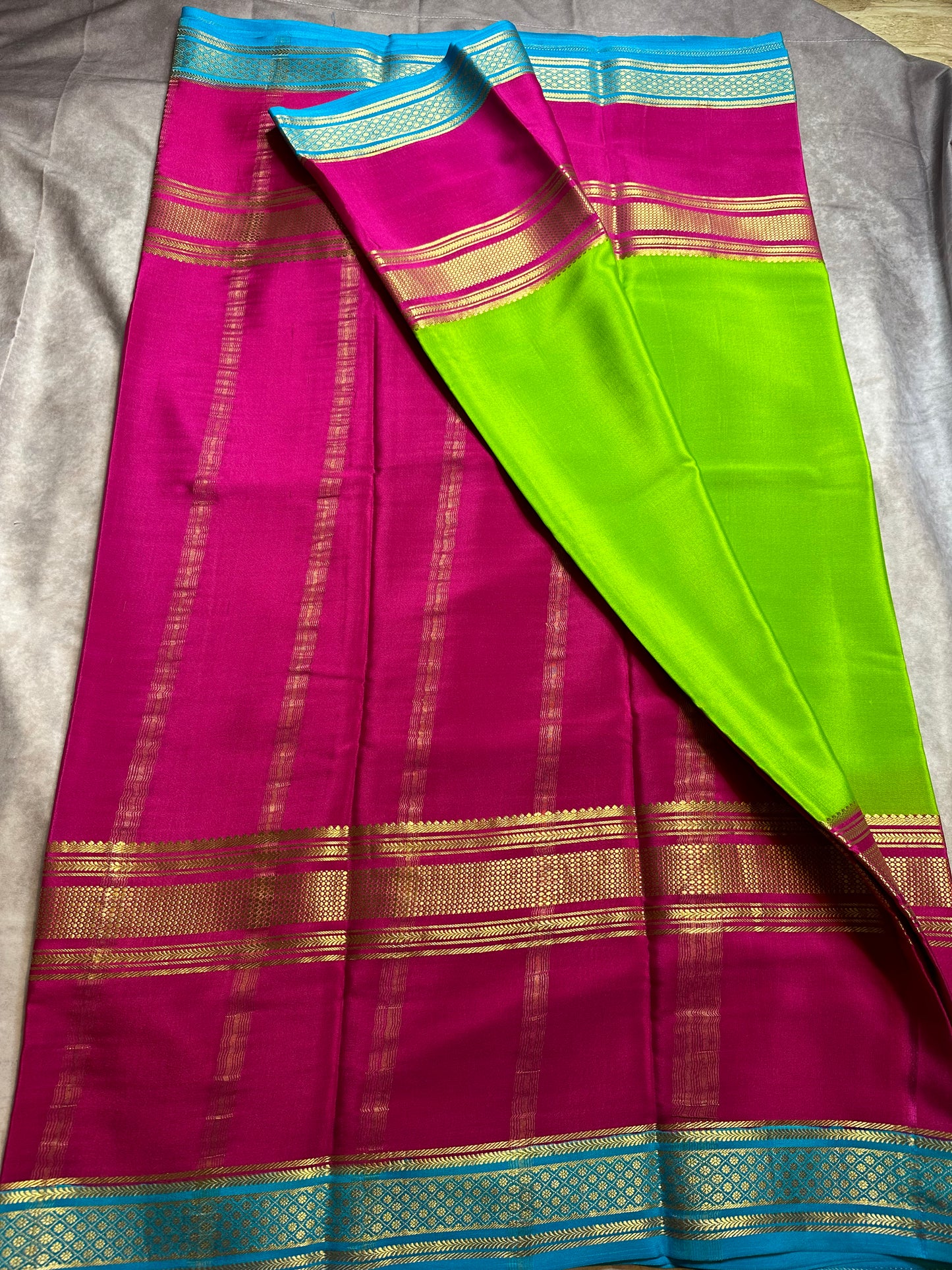 PARROT GREEN PURE CREPE 3D BIG BENTEX SAREE