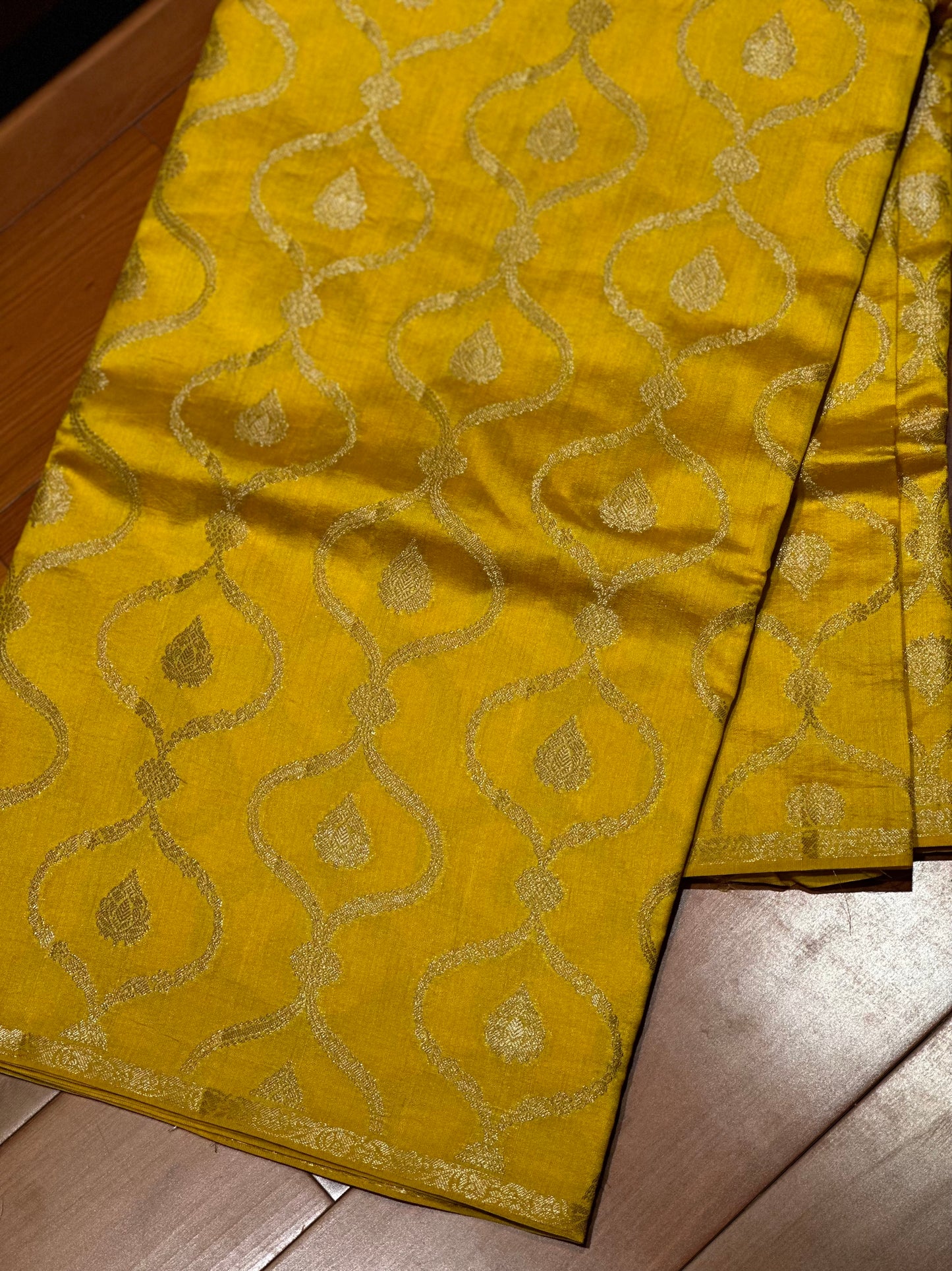 YELLOW PATTERNED PURE CHINIYA SILK SAREE